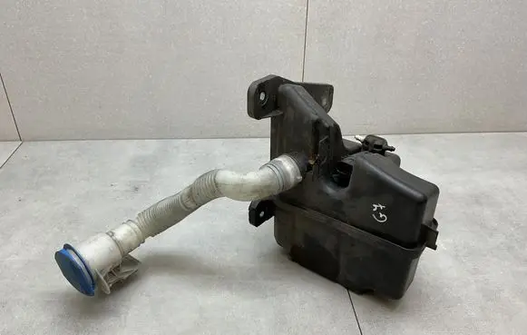 Volkswagen Golf VII Windshield washer fluid reservoir/tank 5G0955453J