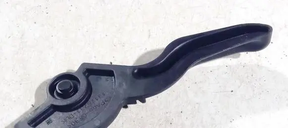 Opel Meriva A Engine bonnet (hood) release handle 1312823dug 13128231-duk