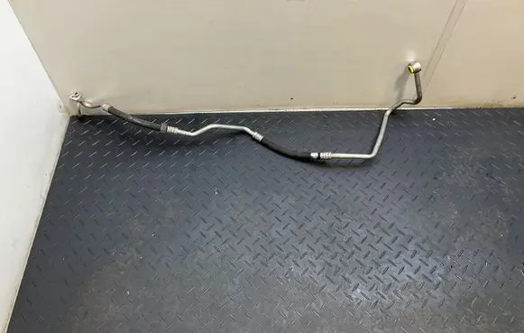BMW 3 E92 E93 Air conditioning (A/C) pipe/hose 9209716