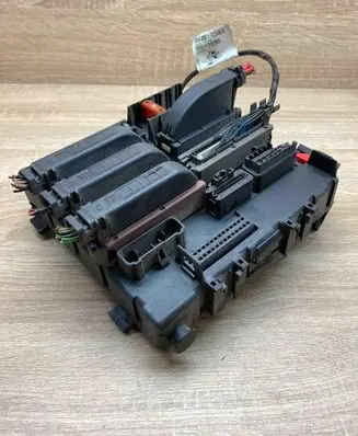 Opel Signum Fuse module 460023260 519031108