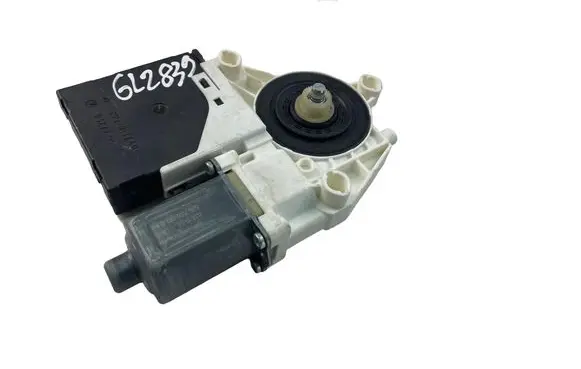 Volkswagen Caddy Front door window regulator motor 2K5959702 5K0959792
