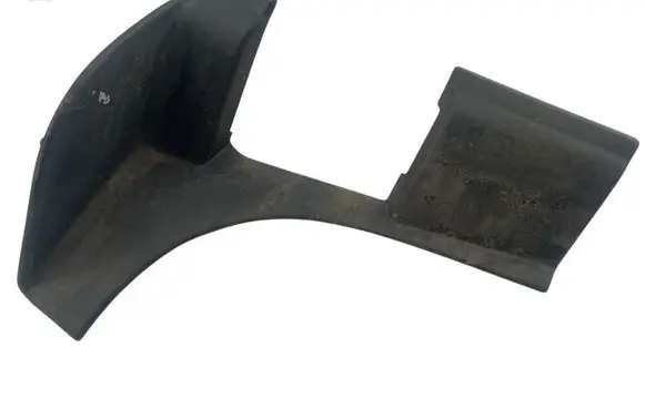 Volkswagen Touareg I Other trunk/boot trim element 7L6867437G