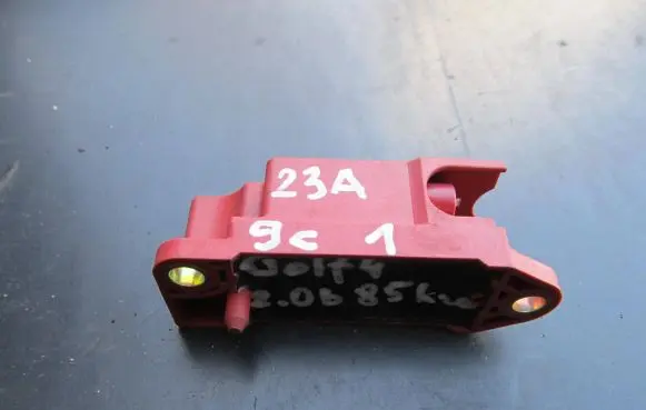 Volkswagen Golf IV Airbag deployment crash/impact sensor 1J0909606D 45990413 5WK42350