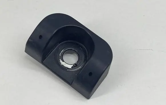 Toyota Prius (XW50) Front driver seat rail trim 