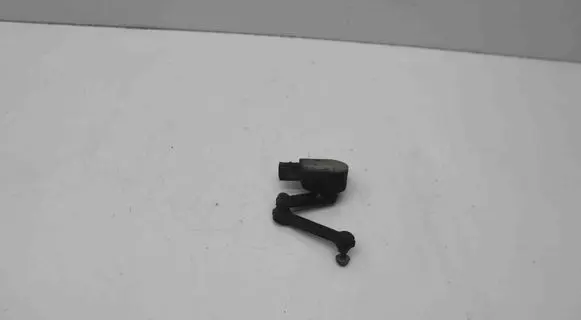 Audi Q7 4L Air suspension front height level sensor 7L6616571