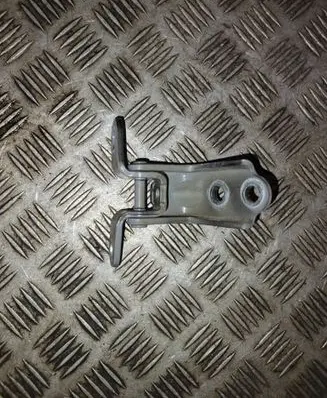 Hyundai Tucson TL Front door lower hinge 