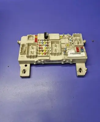 Ford C-MAX I Fuse module 7M5T14A073CD 519242309 00273251