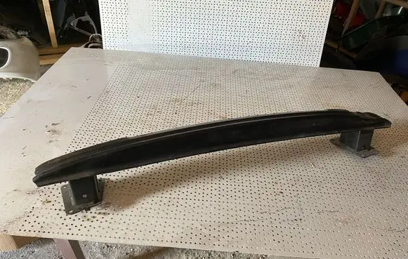 Renault Megane II Front bumper cross member