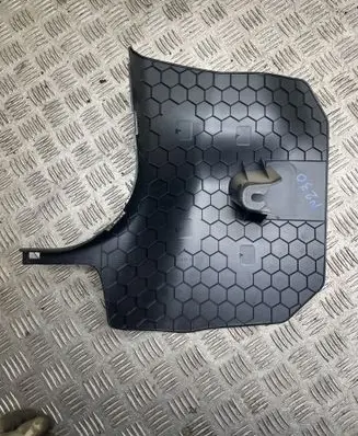 Foot area side trim