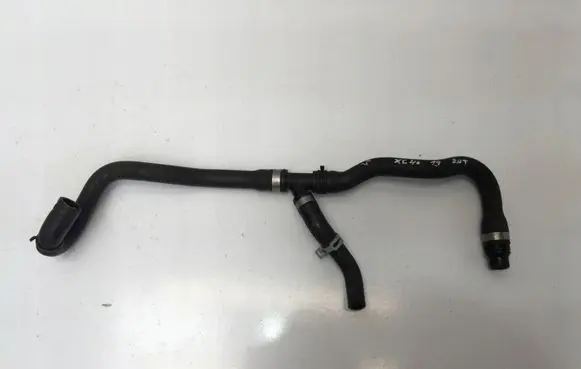 Volvo XC40 Engine coolant pipe/hose