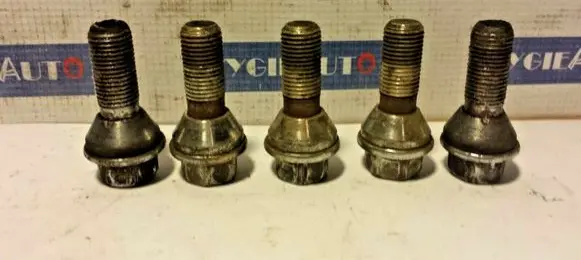 Volvo XC90 Nuts/bolts 31362432 31317489 30683076