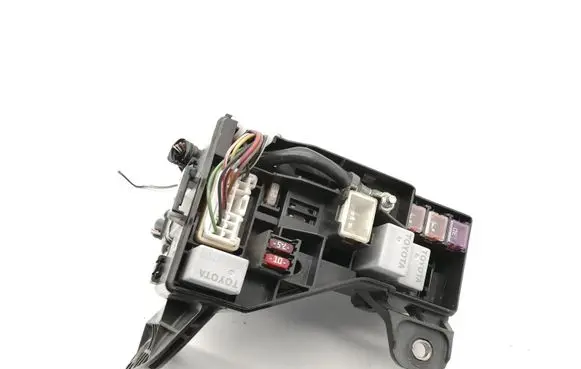 Toyota Avensis T250 Fuse box set