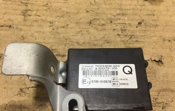 Toyota RAV 4 (XA20) Immobilizer control unit/module 8978042070