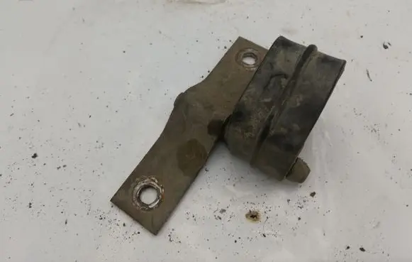 Muffler mount bracket/holder