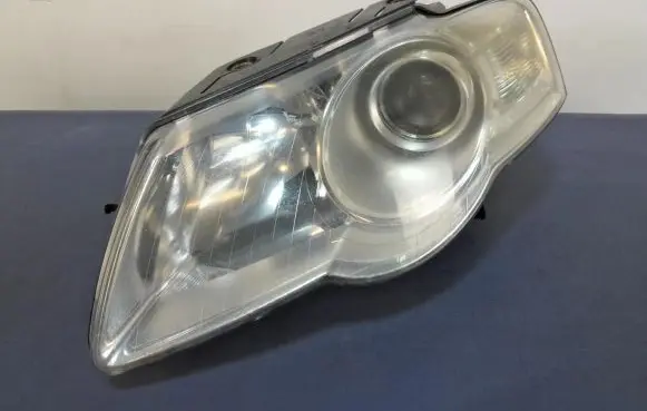 Volkswagen PASSAT B6 Headlight/headlamp 3C0941005Q