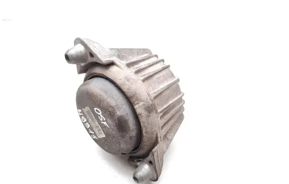 Engine mount bracket