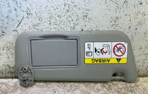 Toyota Yaris Sun visor
