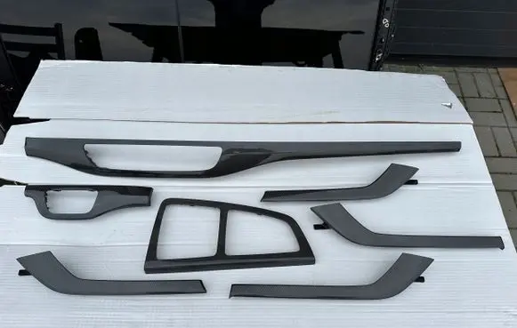 Audi Q7 4M Dashboard glove box trim 