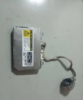 Toyota Avensis T250 Headlight ballast module Xenon 8596705010 3900016338