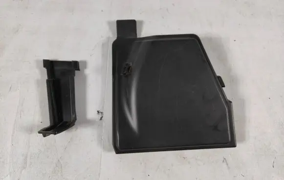 Dacia Sandero Fuse box set 8200738818