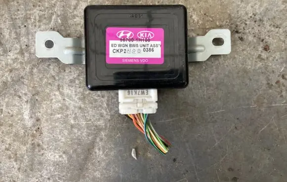 KIA Ceed Parking PDC control unit/module 957001H100