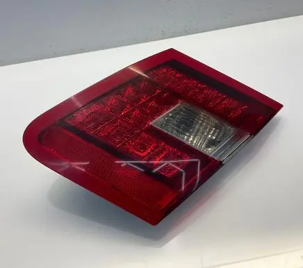Mercedes-Benz E W212 Tailgate rear/tail lights A2128200864 483502 7780208