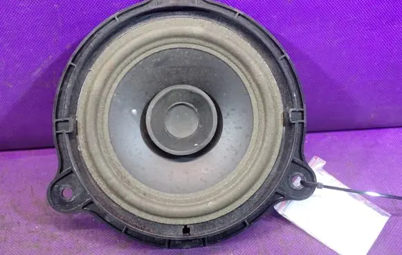 Nissan Versa Front door speaker 28156EA00A