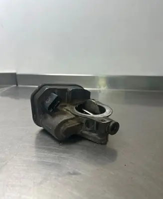 Audi A5 8T 8F Throttle valve 057128063