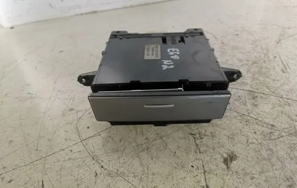 BMW 5 E60 E61 Ashtray (front) 