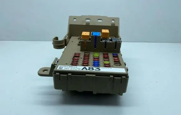 Subaru Outback (BT) Fuse module 82201AN83A