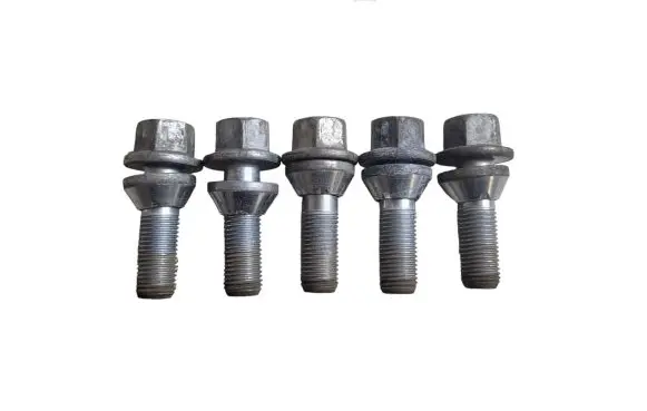 Volvo XC90 Nuts/bolts 