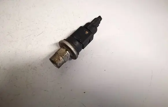 Volkswagen Bora Air conditioning (A/C) pressure sensor 1j0959126