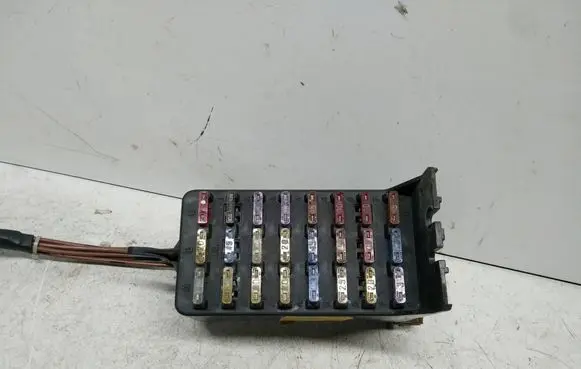 Jaguar XJ SERIE 3 Fuse box set DBC6526 51030156