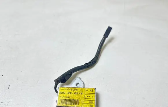 Honda Accord Antenna control unit 39157SEDJ012M1 1411BPC3X0229