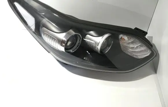 KIA Sportage Headlight/headlamp 92102F1010 R009R04167H