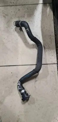 BMW 5 G30 G31 Engine coolant pipe/hose 8572908
