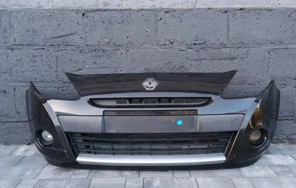 Renault Clio III Front bumper 8200799935 620226983R