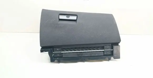 BMW X3 E83 Glove box lid/cover 
