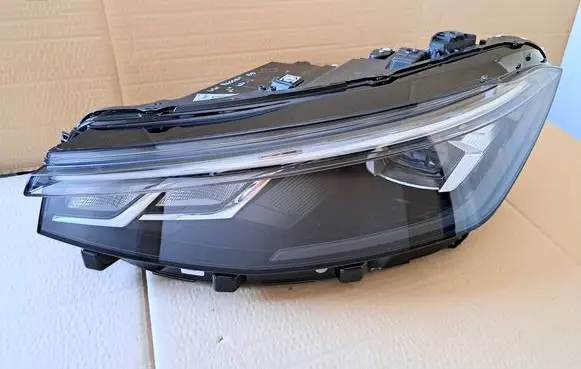 Volkswagen PASSAT B9 Headlight/headlamp 3J1941005