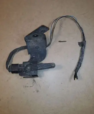 Hyundai ix35 Air suspension front height level sensor 