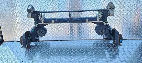 Volkswagen PASSAT B5 Rear axle beam S26378429