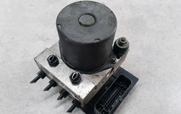 Audi A6 S6 C6 4F ABS Pump 4F0614517K