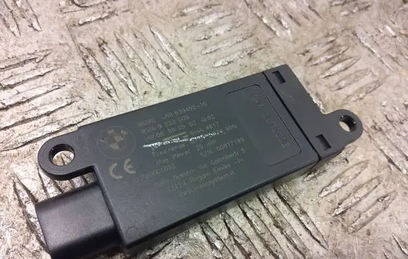 BMW 2 F22 F23 Alarm control unit/module 9233009