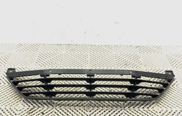 Hyundai ix35 Front bumper lower grill 86550-2Y000