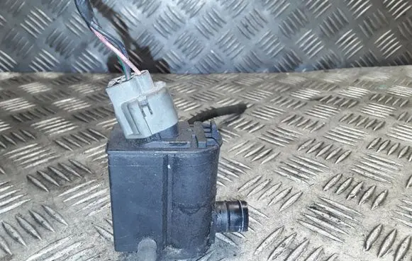 KIA Carens I Windscreen/windshield washer pump 0K2FB67483