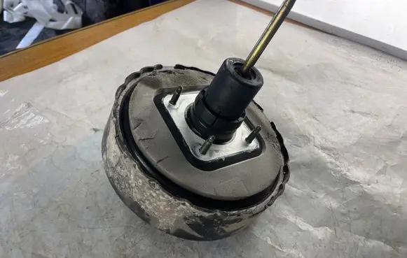 Seat Ibiza III (6L) Brake booster 6Q1612105K