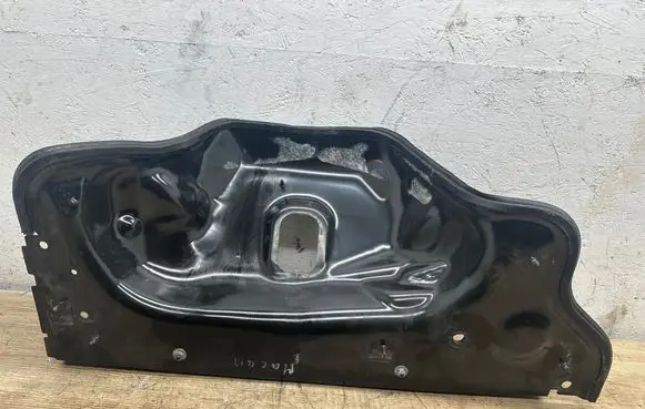 Porsche Macan (95B) Heat shield in engine bay 95B819523C