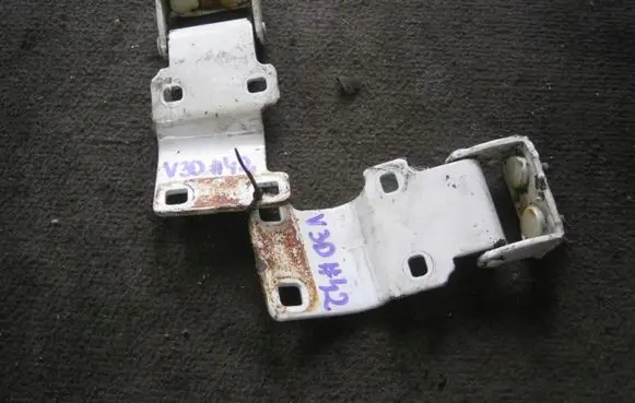 Honda Civic Tailgate/trunk/boot hinge