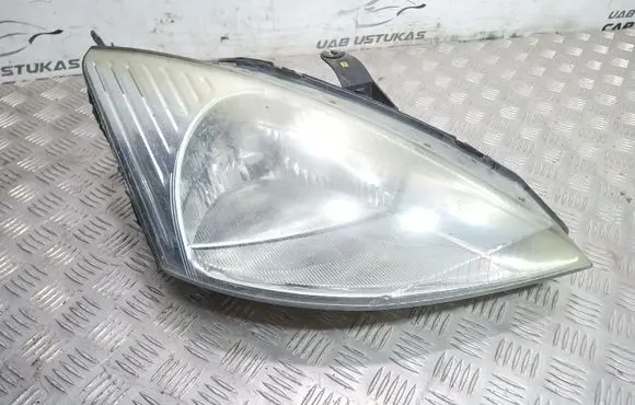 Ford Focus Headlight/headlamp 9421 9423