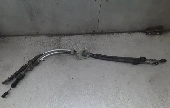 Toyota Verso Gear shift cable linkage